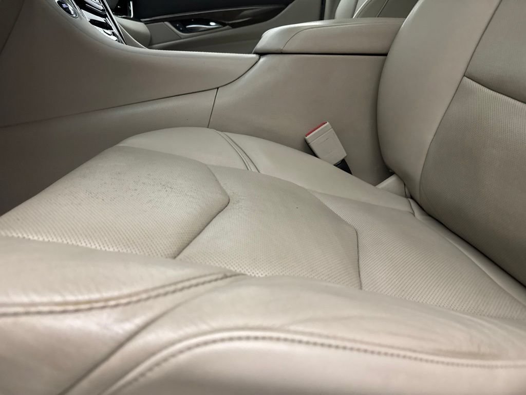 Used 2019 Cadillac Escalade Premium Luxury AWD/4WD image 24