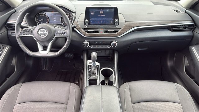 Used 2024 Nissan Altima 2.5 SV image 24