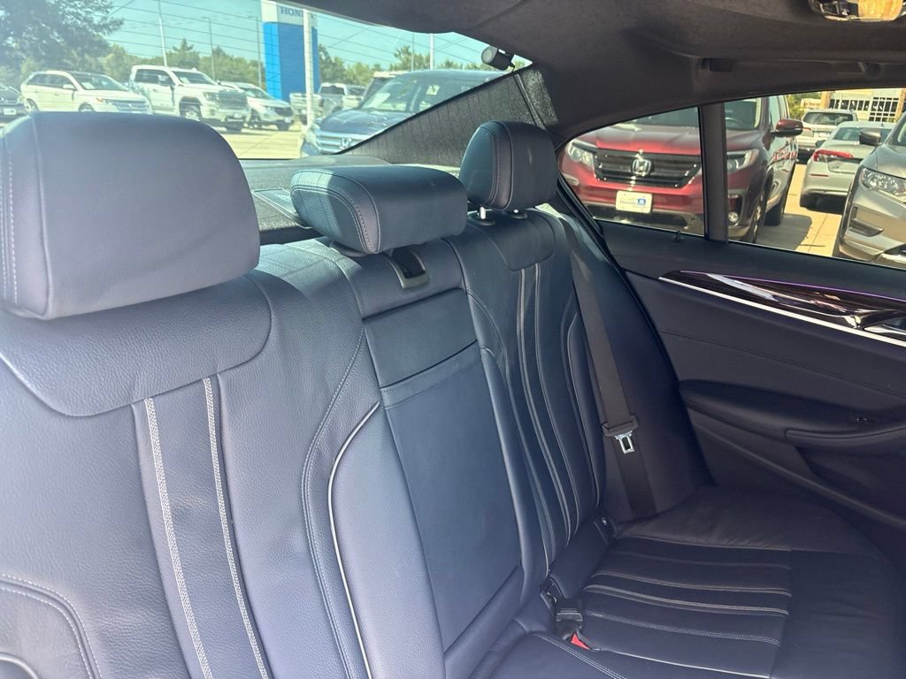 Used 2020 BMW M550i xDrive AWD/4WD image 33