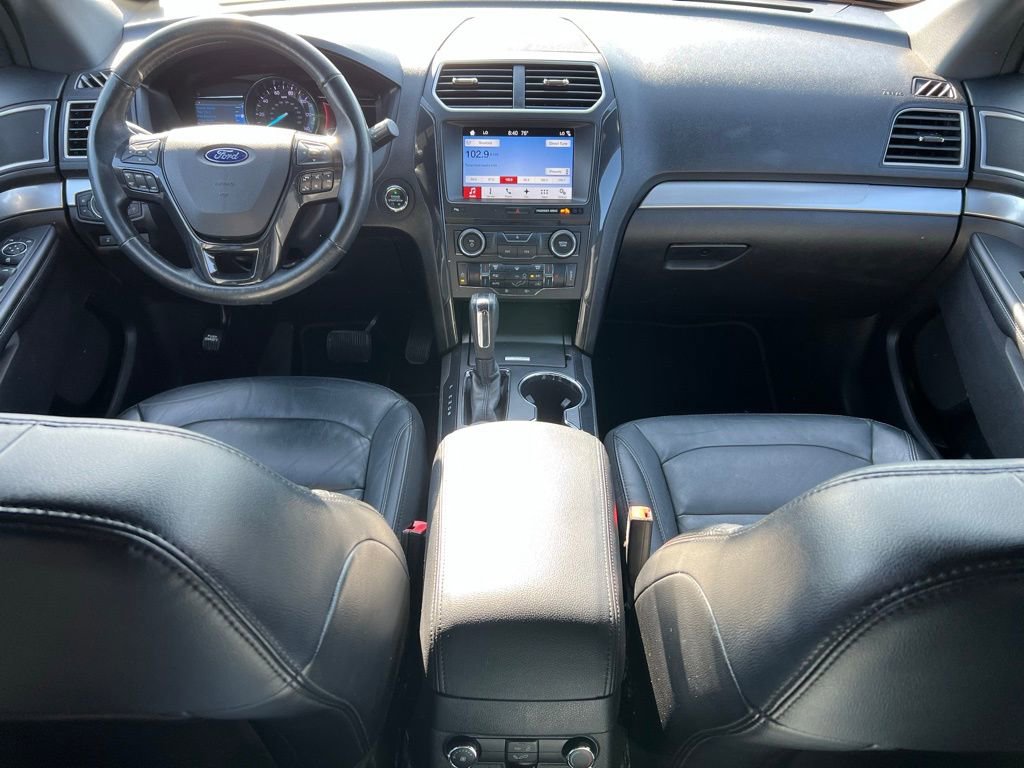 Used 2017 Ford Explorer XLT w/ Equipment Group 202A image 24