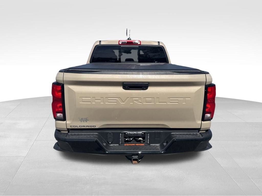 Used 2024 Chevrolet Colorado Z71 w/ Z71 Convenience Package 2 AWD/4WD image 4