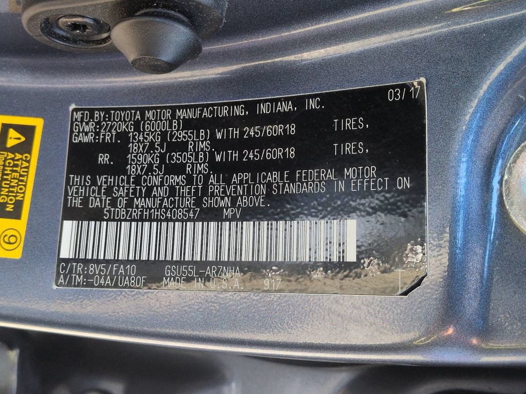 Used 2017 Toyota Highlander Plus AWD/4WD image 30