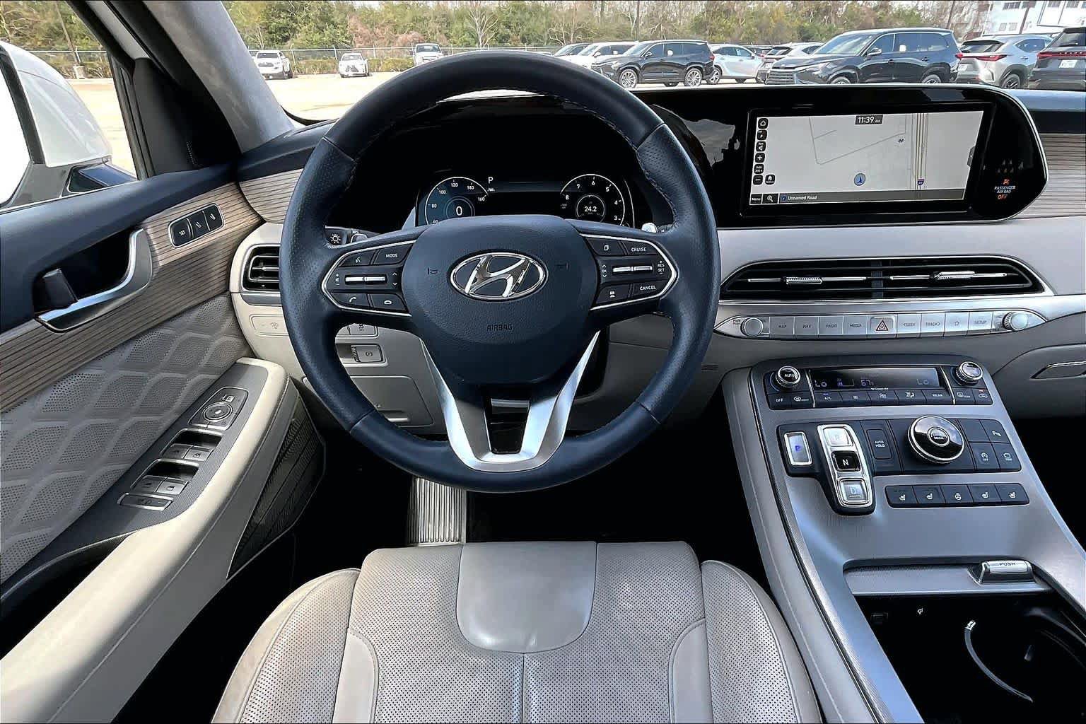 Used 2021 Hyundai Palisade Calligraphy image 6
