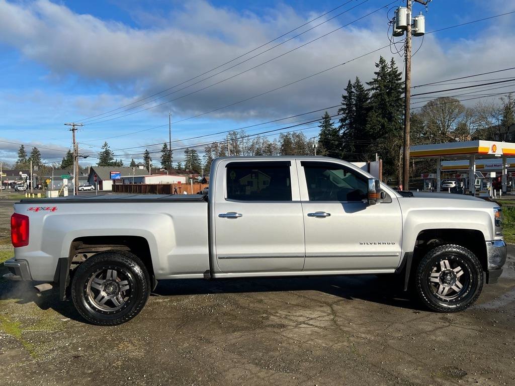 Used 2016 Chevrolet Silverado 1500 LTZ w/ LTZ Plus Package image 30