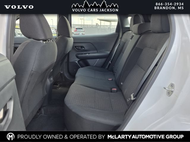 Used 2025 Nissan Kicks S w/ Charging Package FWD image 17