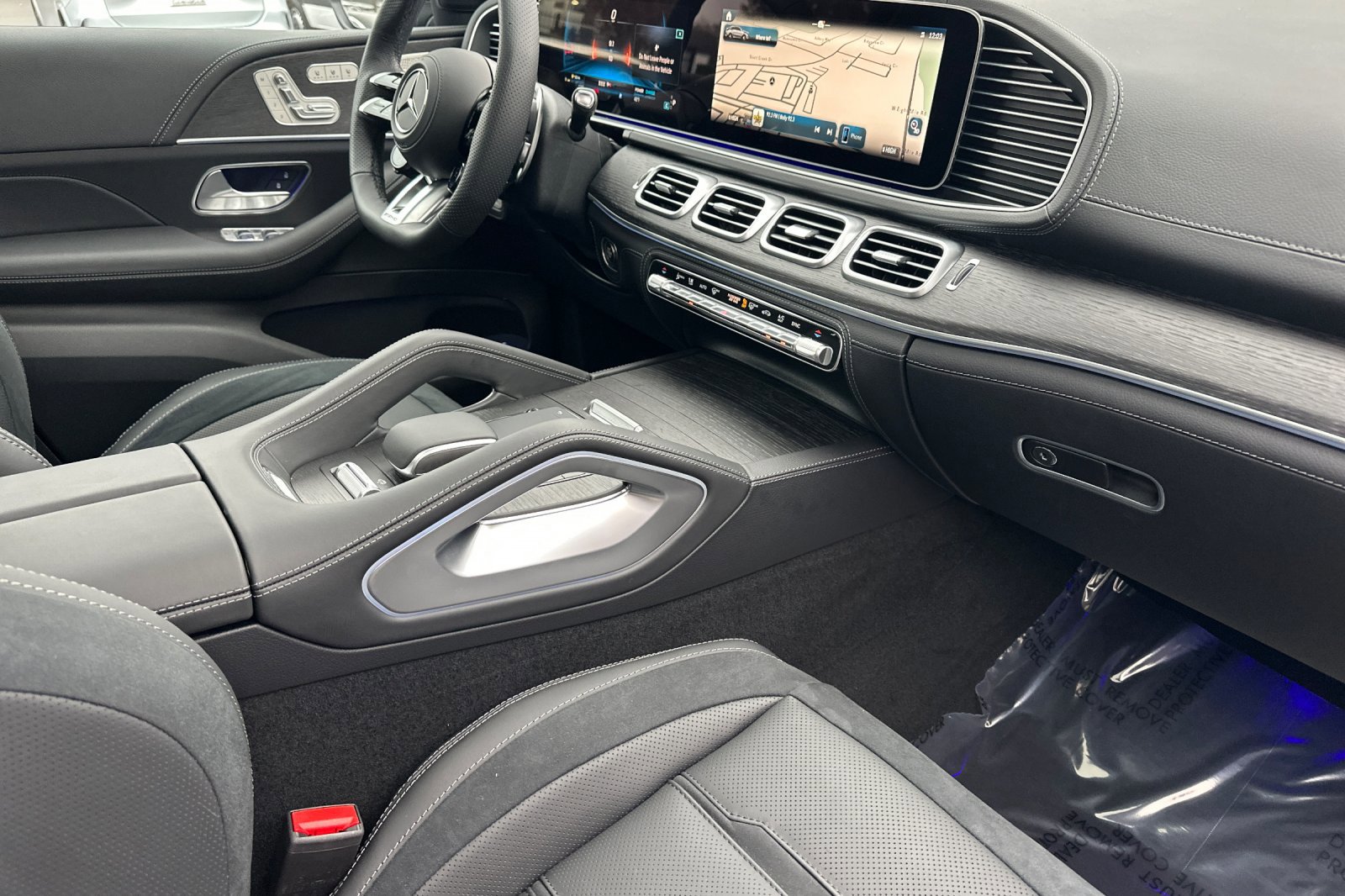 New 2026 Mercedes-Benz GLE 53 AMG 4MATIC Coupe image 16