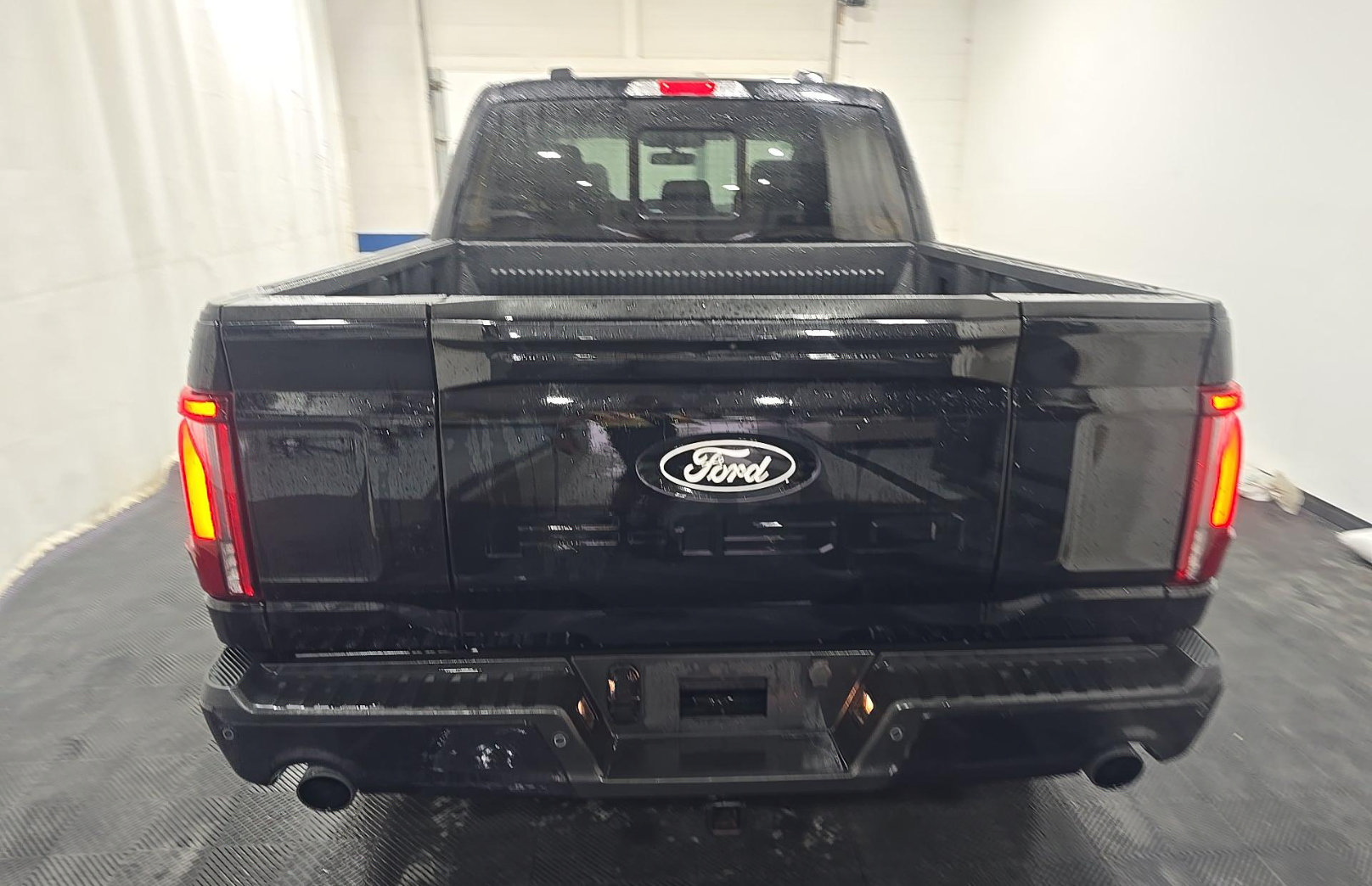 Used 2025 Ford F150 Lariat w/ Bed Utility Package AWD/4WD image 5