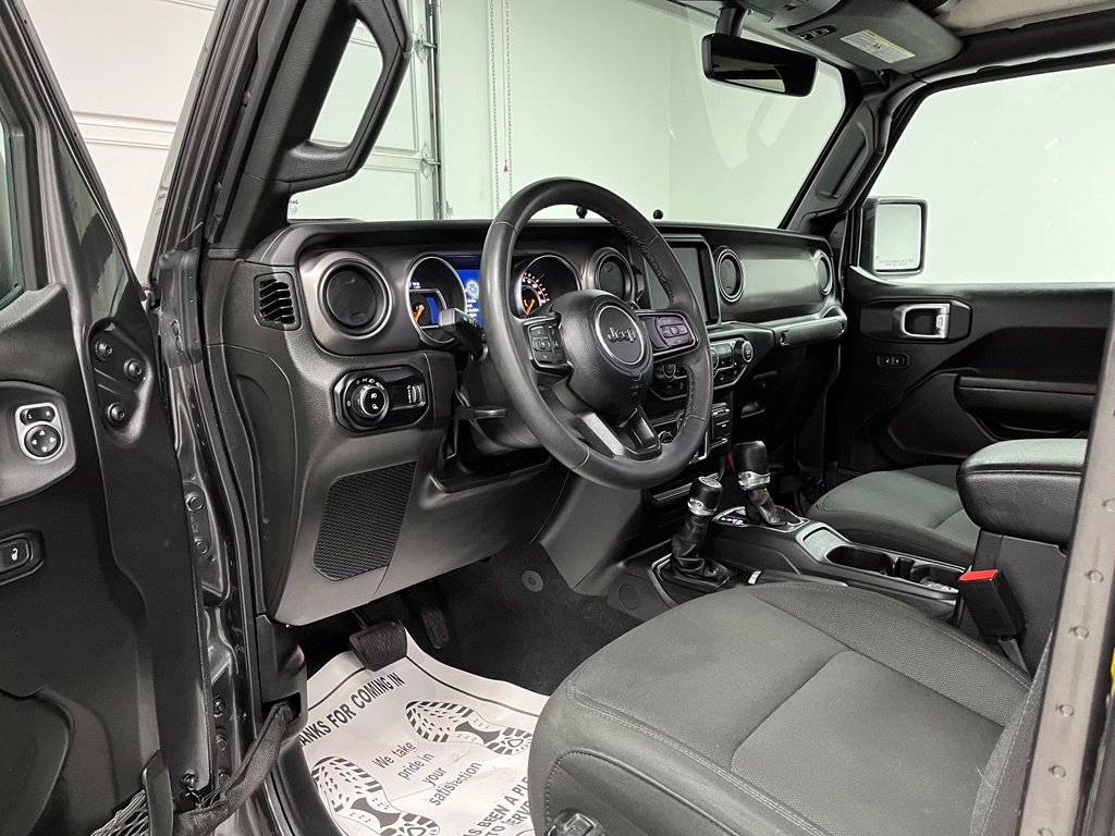 Used 2023 Jeep Gladiator Sport AWD/4WD image 20