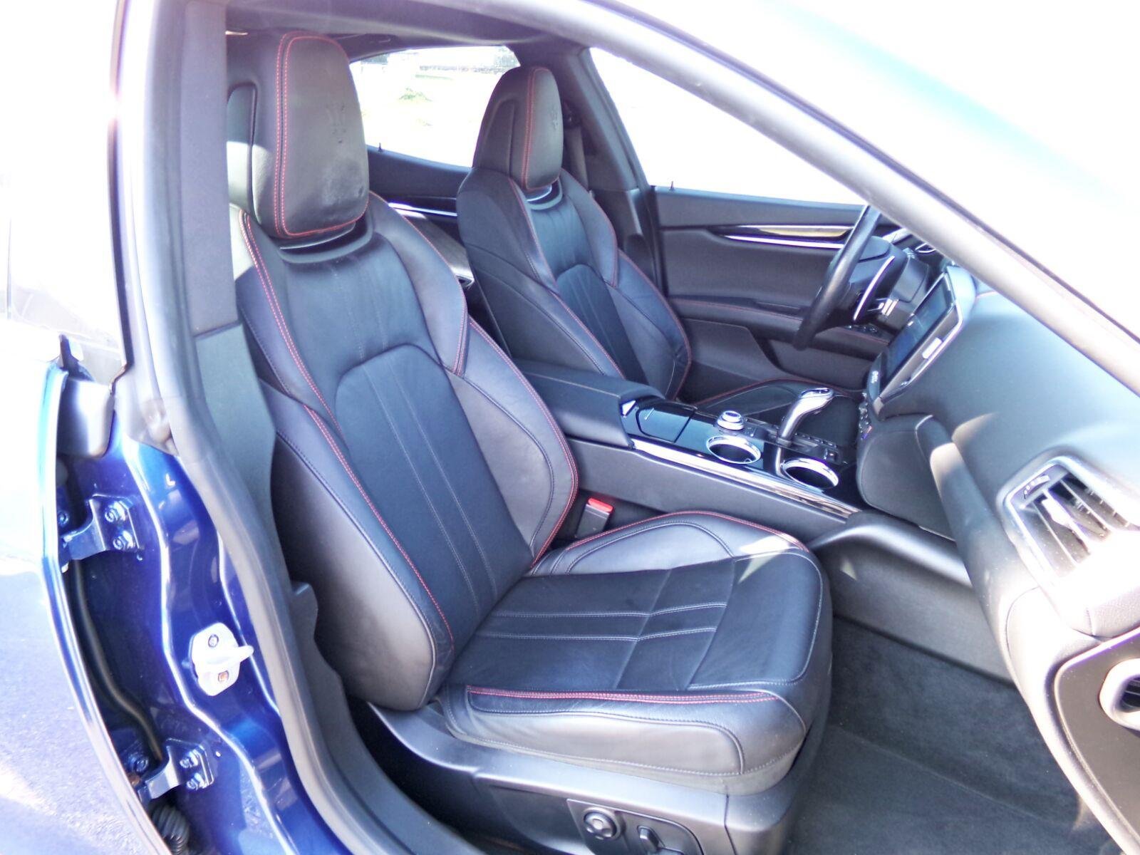 Used 2020 Maserati Ghibli S GranSport RWD image 16