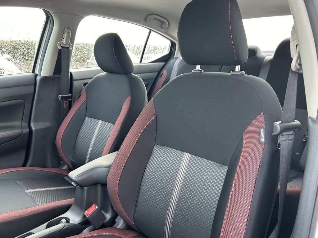 New 2025 Nissan Versa SR w/ Trunk Package image 20