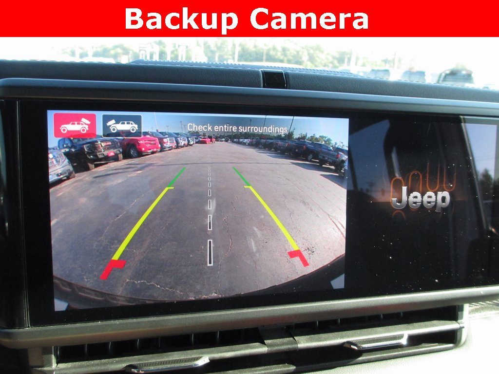 Used 2024 Jeep Wrangler Unlimited Rubicon w/ Technology Group image 17