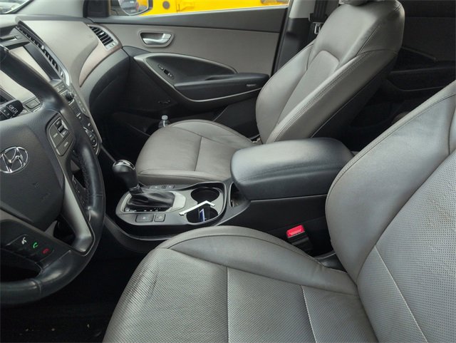 Used 2018 Hyundai Santa Fe Limited image 2