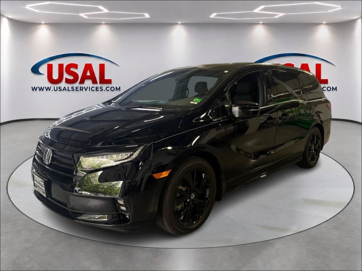 Used 2023 Honda Odyssey Sport image 1
