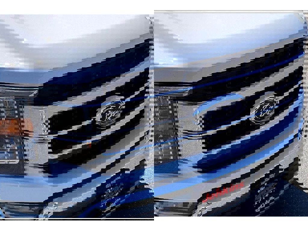 Used 2021 Ford F150 Lariat w/ Equipment Group 501A Mid image 32