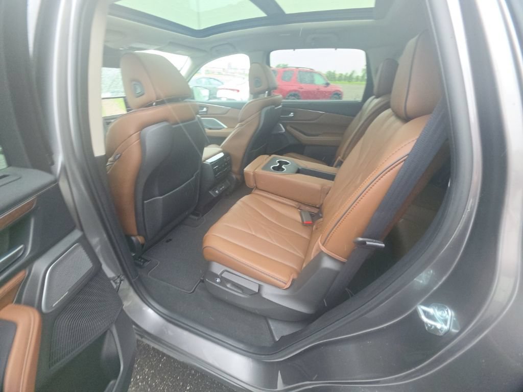 Certified 2025 Acura MDX SH-AWD w/ Advance Package image 26