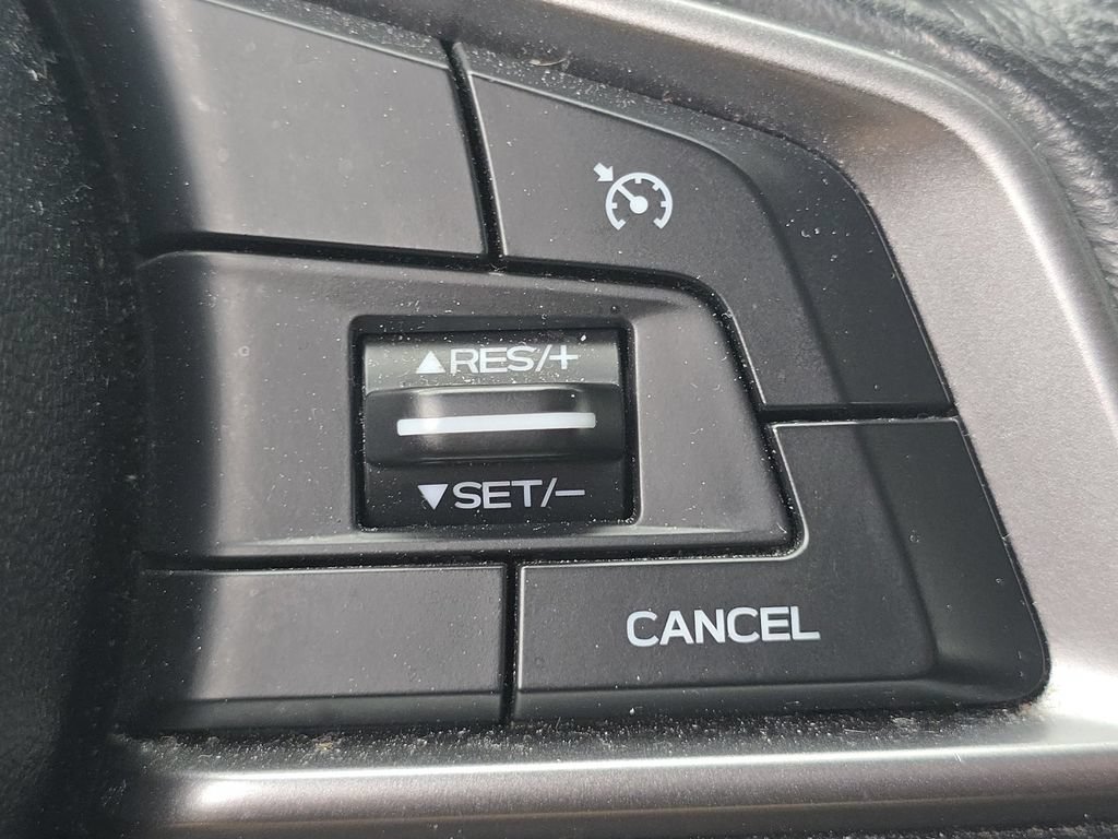Used 2018 Subaru Crosstrek 2.0i Premium AWD/4WD image 30
