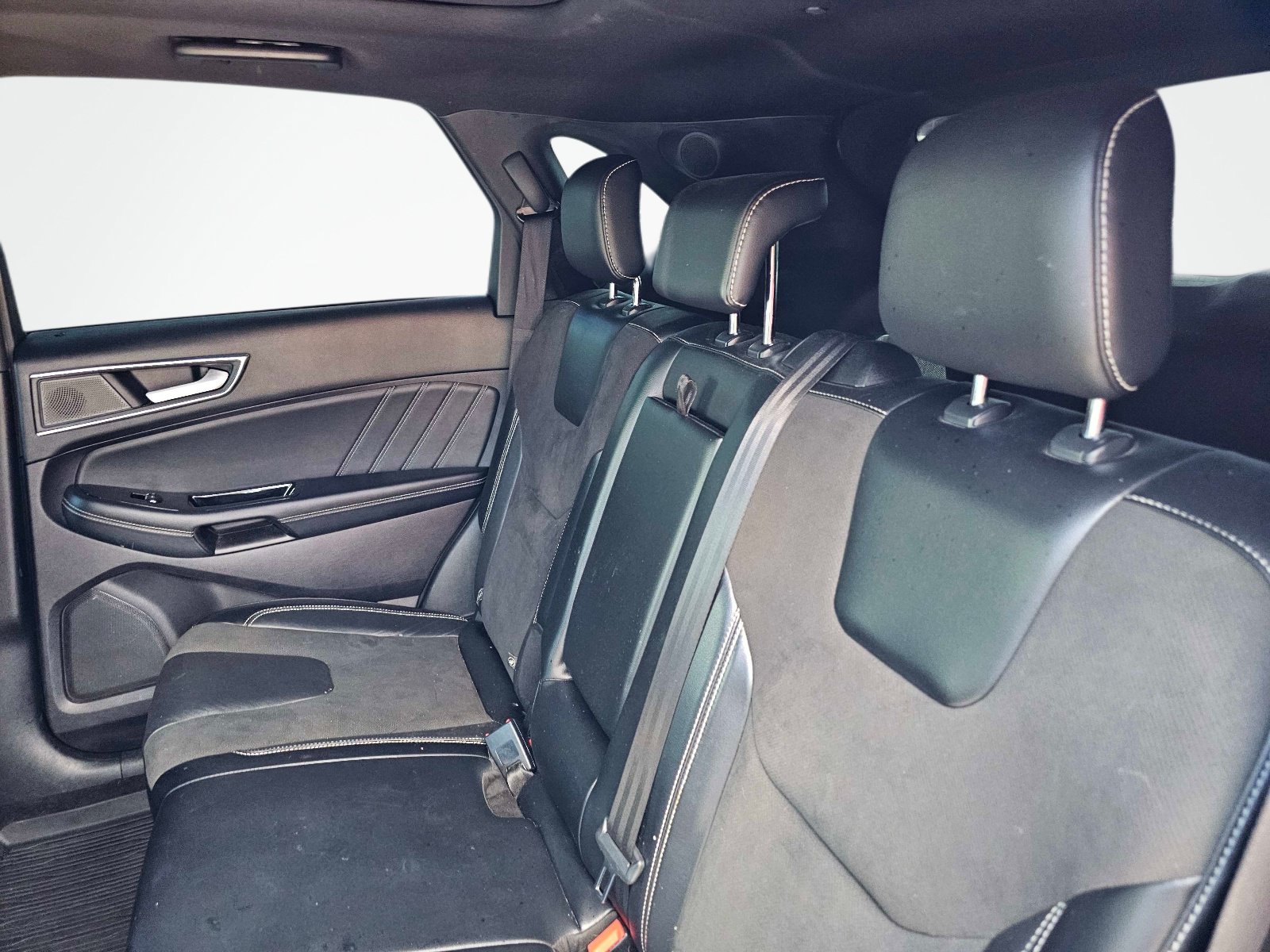 Used 2019 Ford Edge ST w/ Equipment Group 401A AWD/4WD image 34