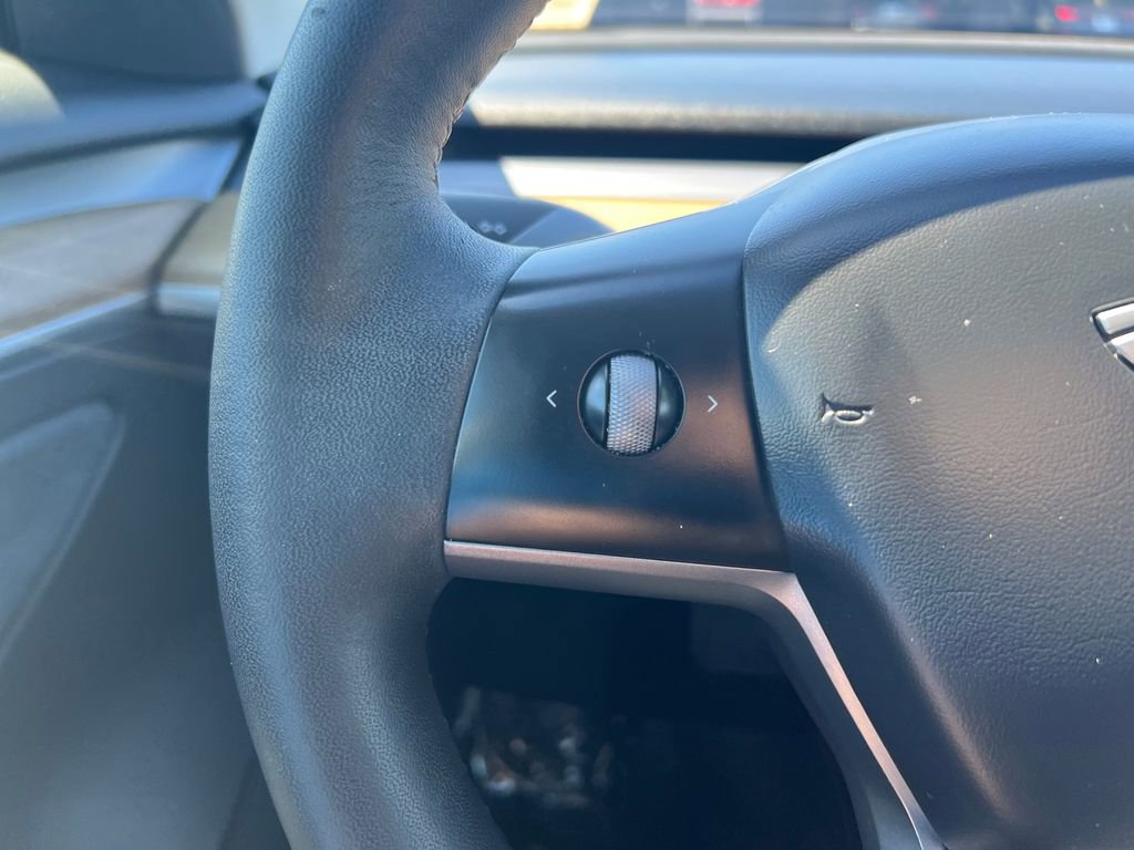 Used 2023 Tesla Model 3 Standard Range RWD image 19