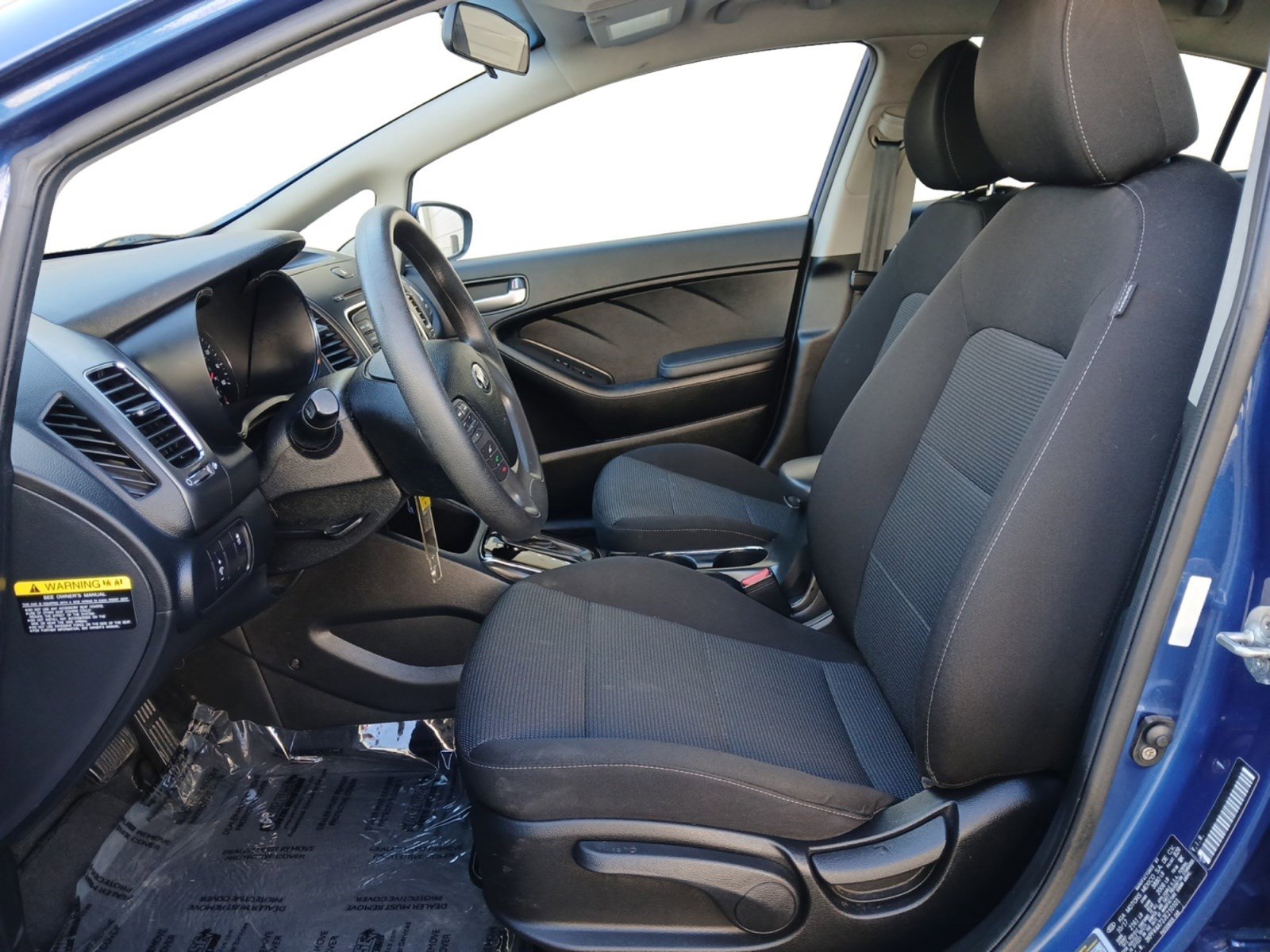 Used 2018 Kia Forte LX image 9