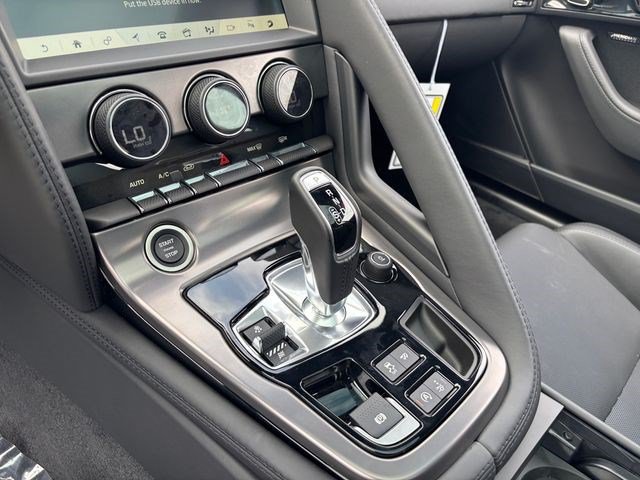 New 2024 Jaguar F-TYPE Coupe AWD image 23