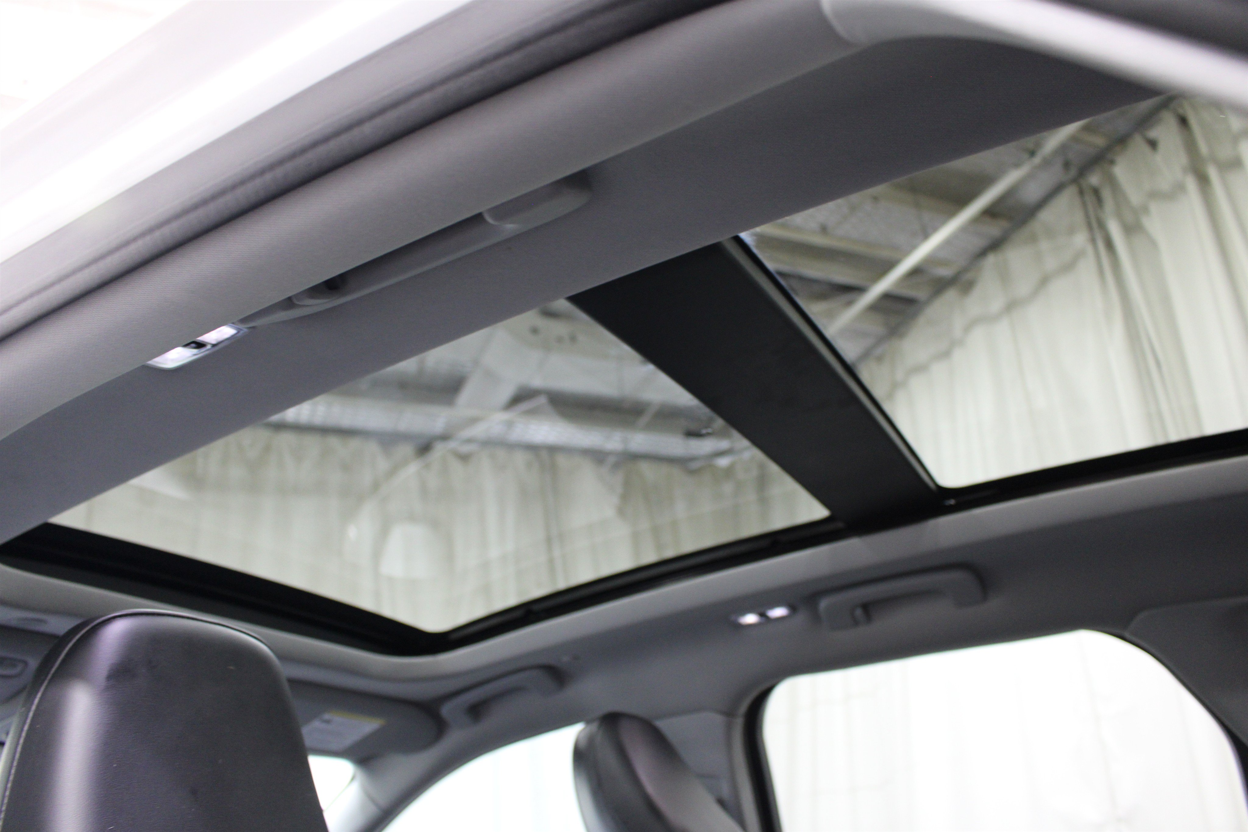 Certified 2022 Lincoln Corsair AWD w/ Premium Package image 22