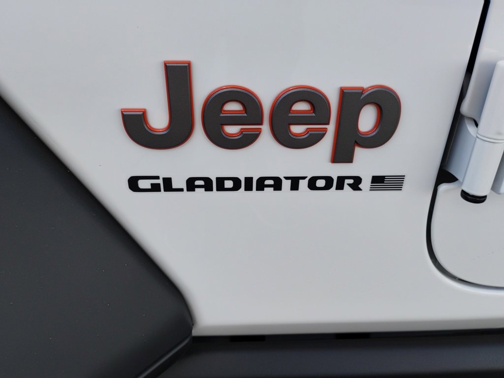 New 2025 Jeep Gladiator Mojave w/ Convenience Group image 11