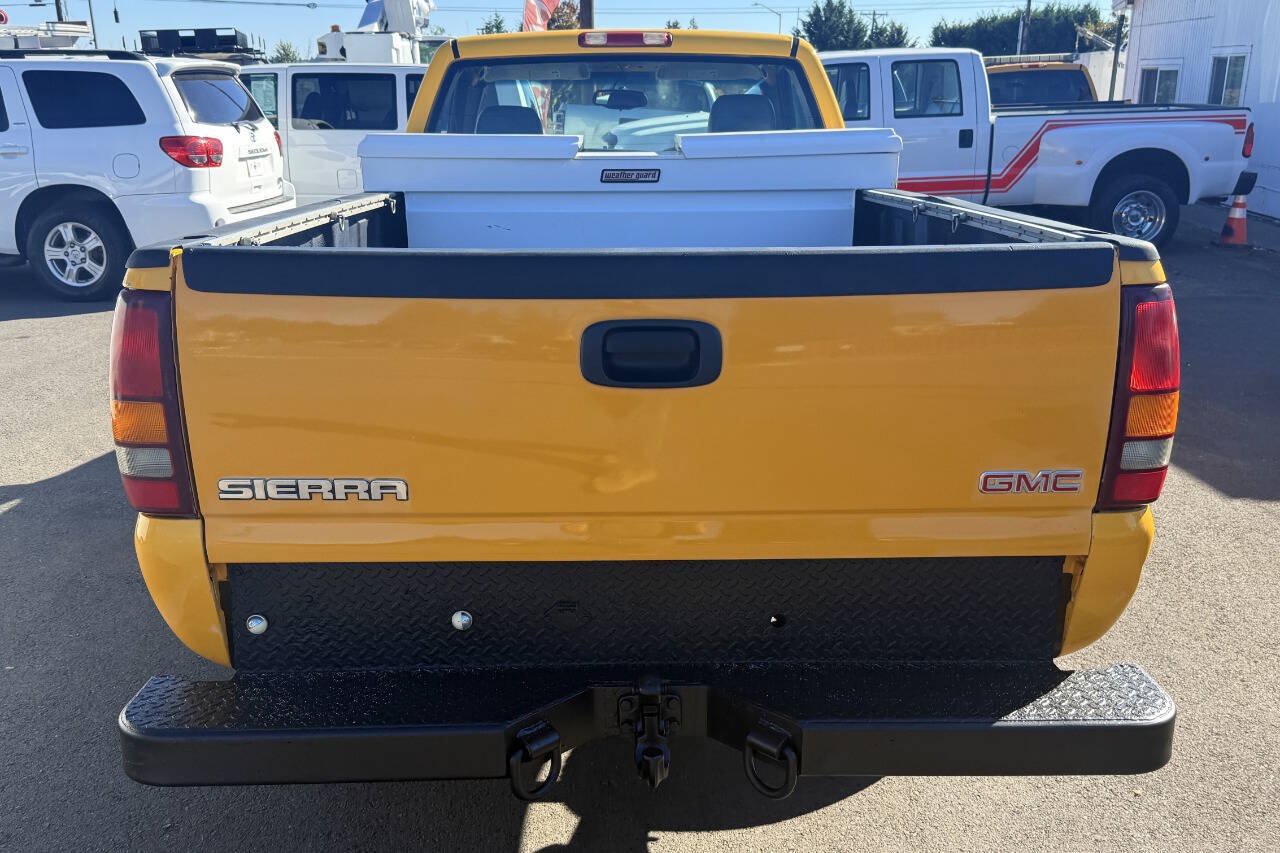 Used 2003 GMC Sierra 2500 W/T RWD image 11