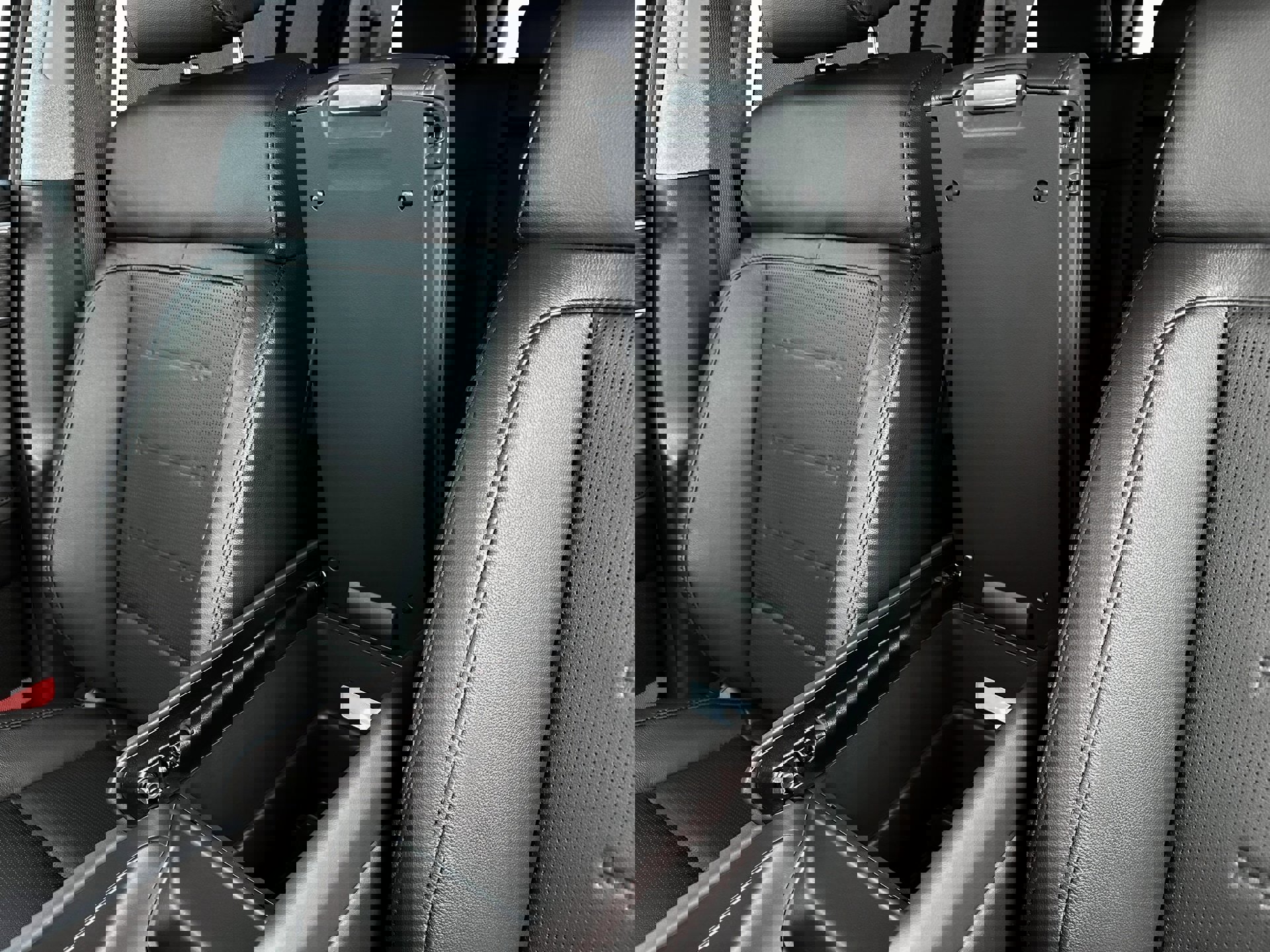 New 2025 Hyundai Santa Fe Limited image 18