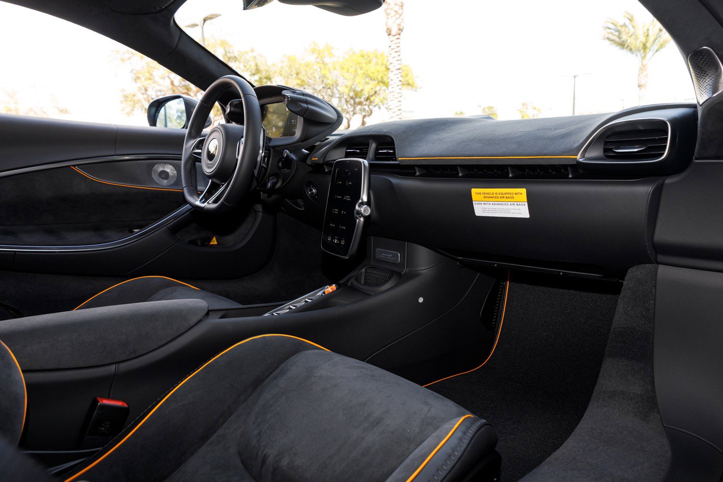 Used 2026 McLaren Artura RWD image 45