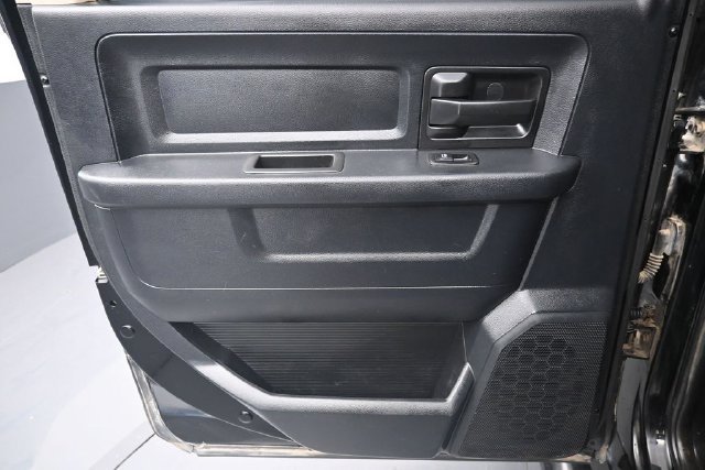 Used 2014 RAM 2500 Tradesman w/ Chrome Appearance Group AWD/4WD image 25
