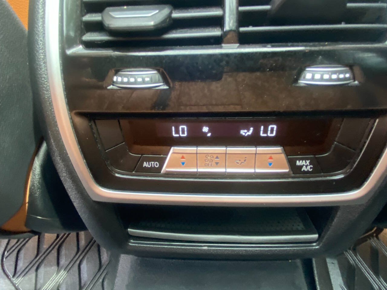 Used 2019 BMW X5 xDrive40i w/ Premium Package 2 AWD/4WD image 54