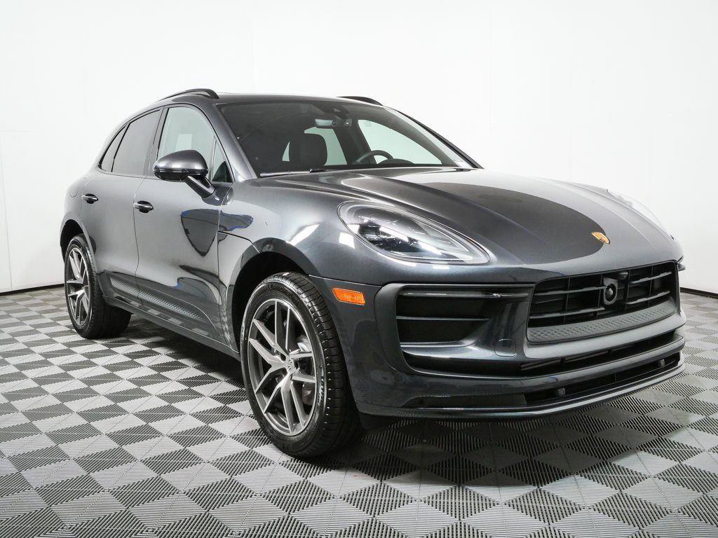 New 2026 Porsche Macan AWD/4WD image 33
