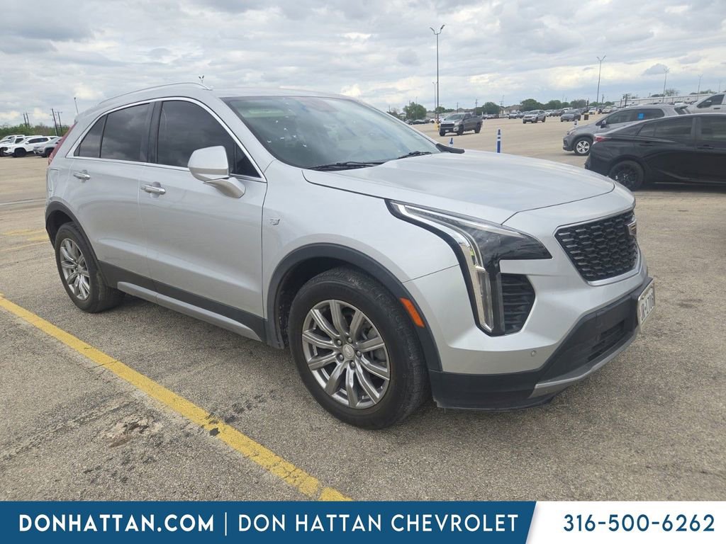 Used 2020 Cadillac XT4 Premium Luxury FWD image 1