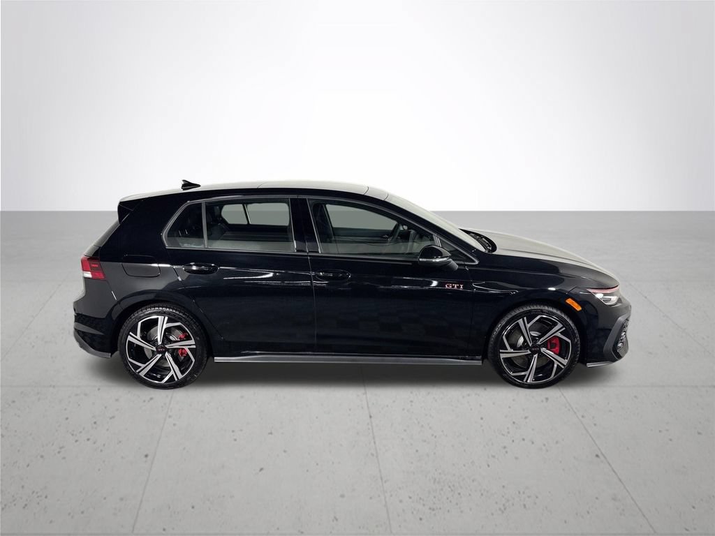 New 2026 Volkswagen GTI SE FWD image 5