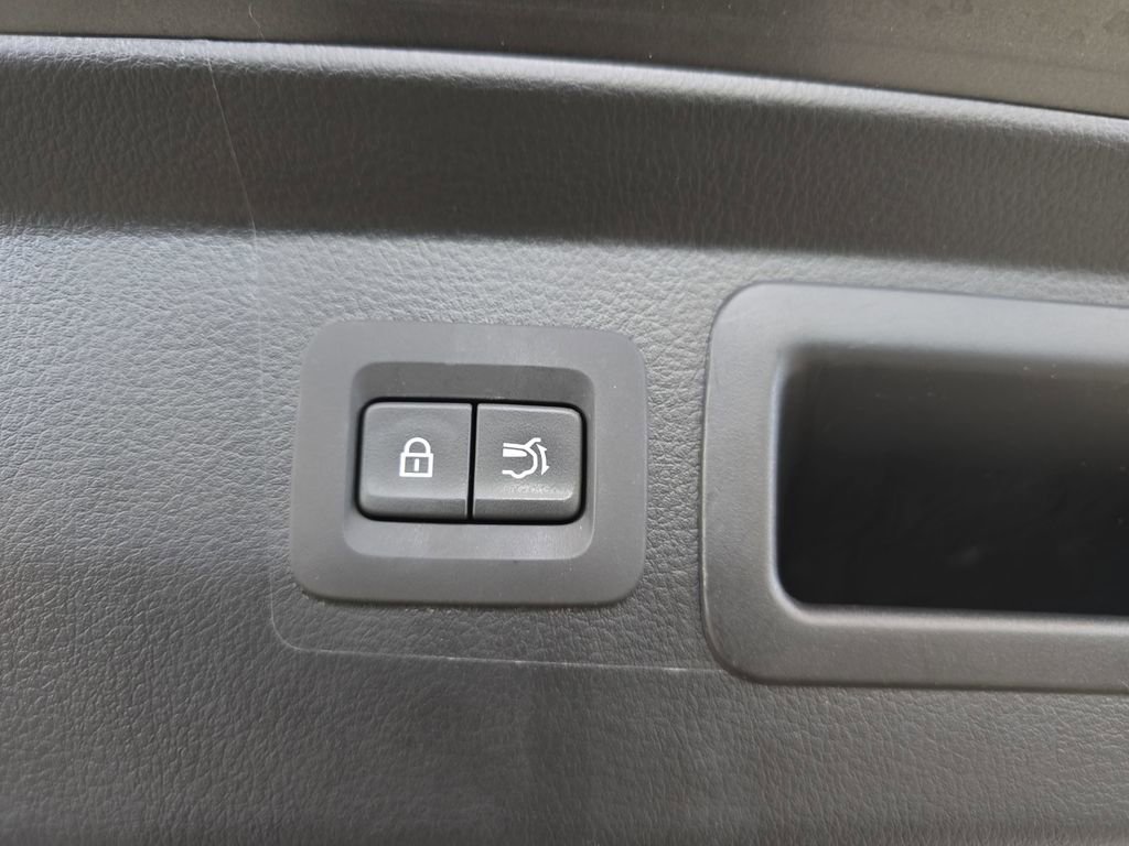 Used 2024 MAZDA CX-50 AWD 2.5 Turbo w/ Cargo Package image 31