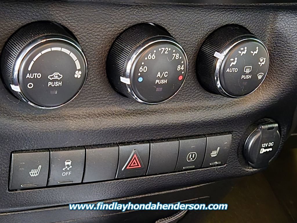 Used 2014 Jeep Wrangler Unlimited Sahara AWD/4WD image 29