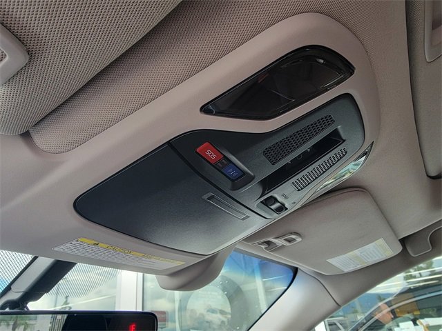 Used 2022 Subaru Outback Touring image 29