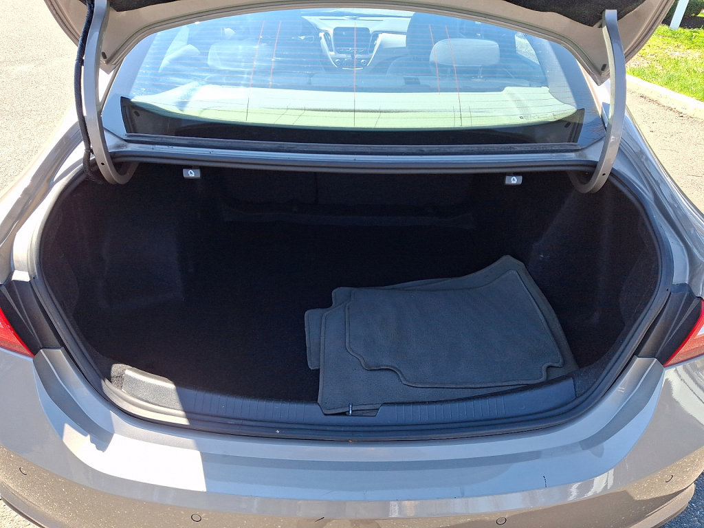 Used 2024 Chevrolet Malibu LT image 18