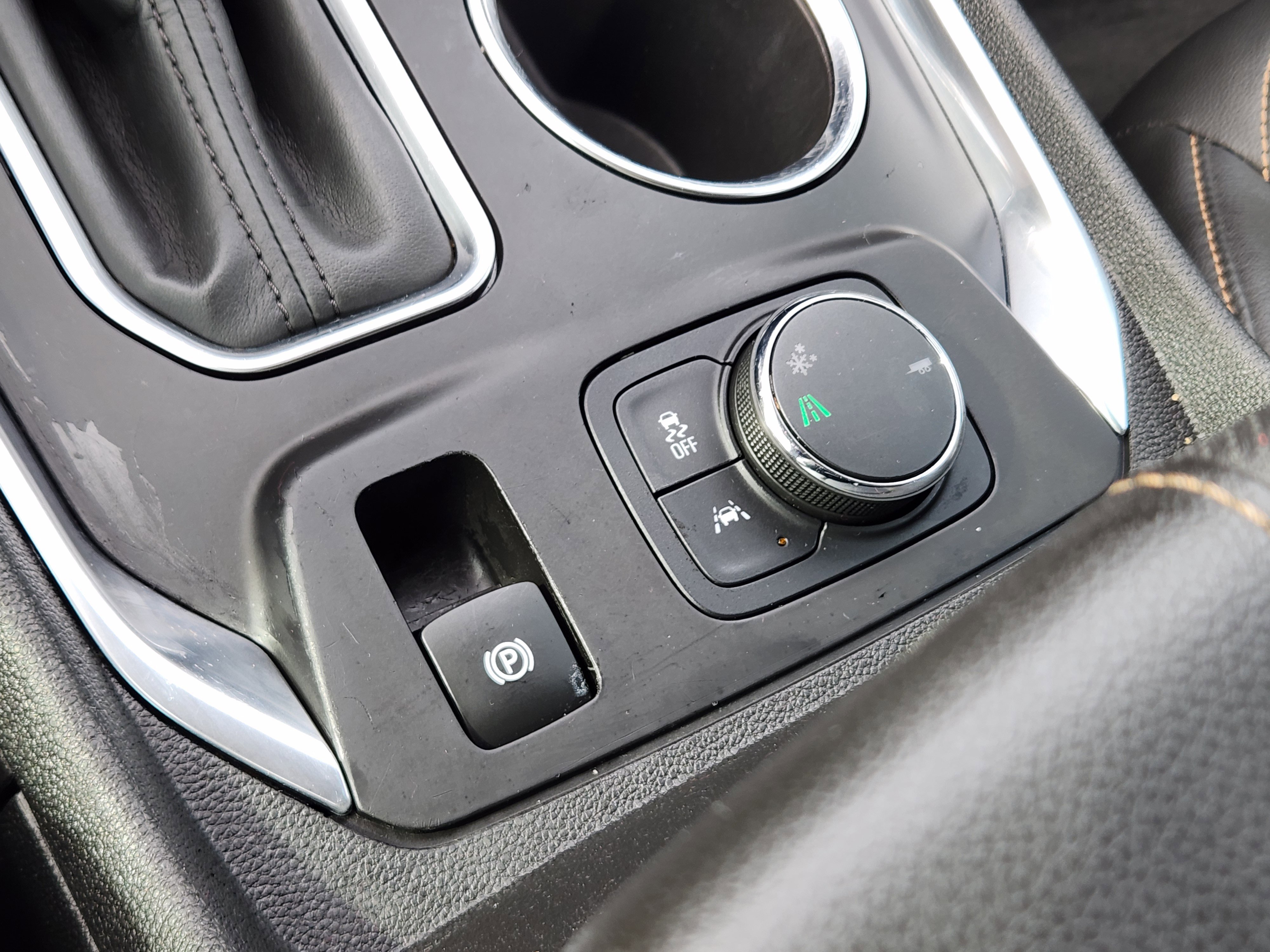 Used 2019 Chevrolet Traverse Premier w/ Driver Confidence II Package image 24