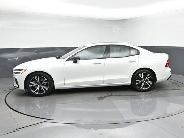 Used 2023 Volvo S60 B5 Core w/ Climate Package FWD image 6