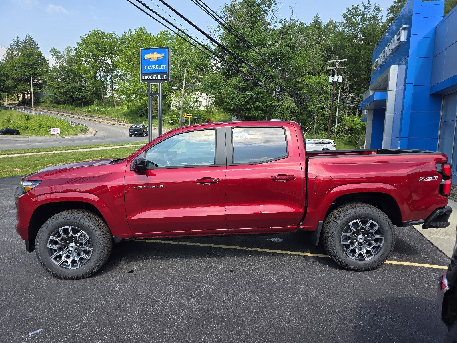 New 2026 Chevrolet Colorado Z71 w/ Technology Package AWD/4WD image 4
