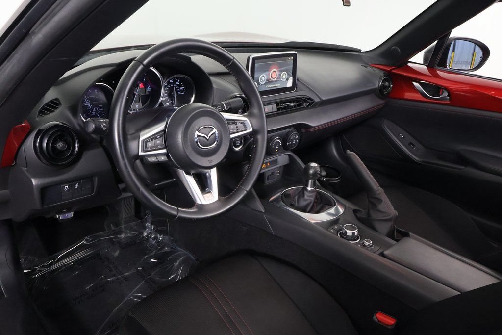 Used 2016 MAZDA MX-5 Miata Club RWD image 8