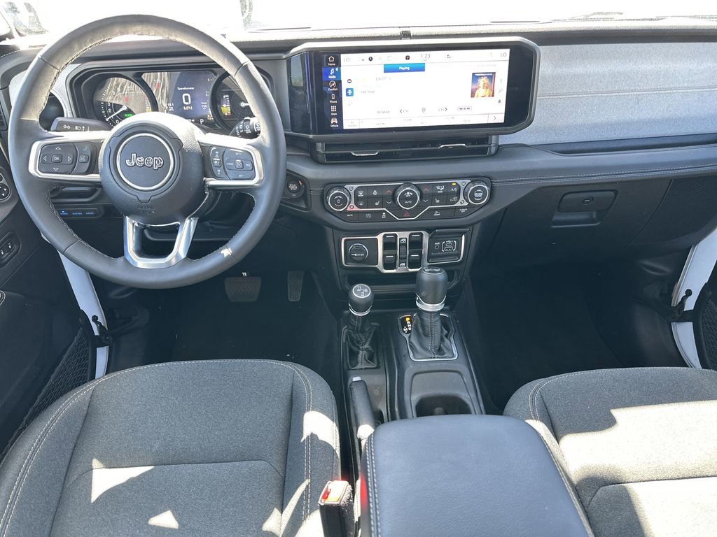 Certified 2025 Jeep Wrangler Unlimited Sahara image 10