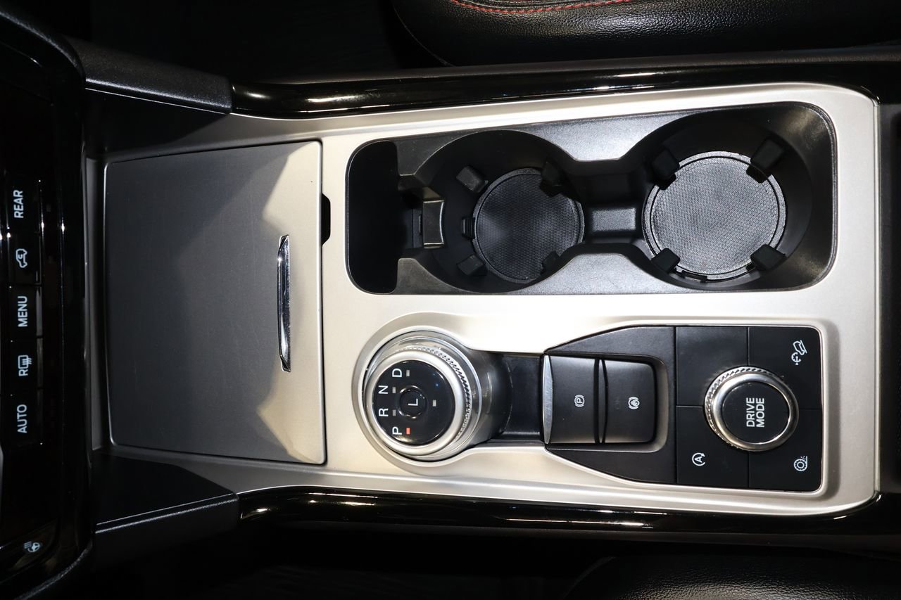 Used 2024 Ford Explorer ST-Line w/ Class IV Trailer Tow Package AWD/4WD image 15