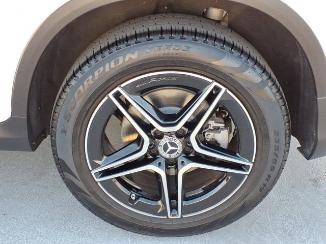 Certified 2022 Mercedes-Benz GLC 300 image 24