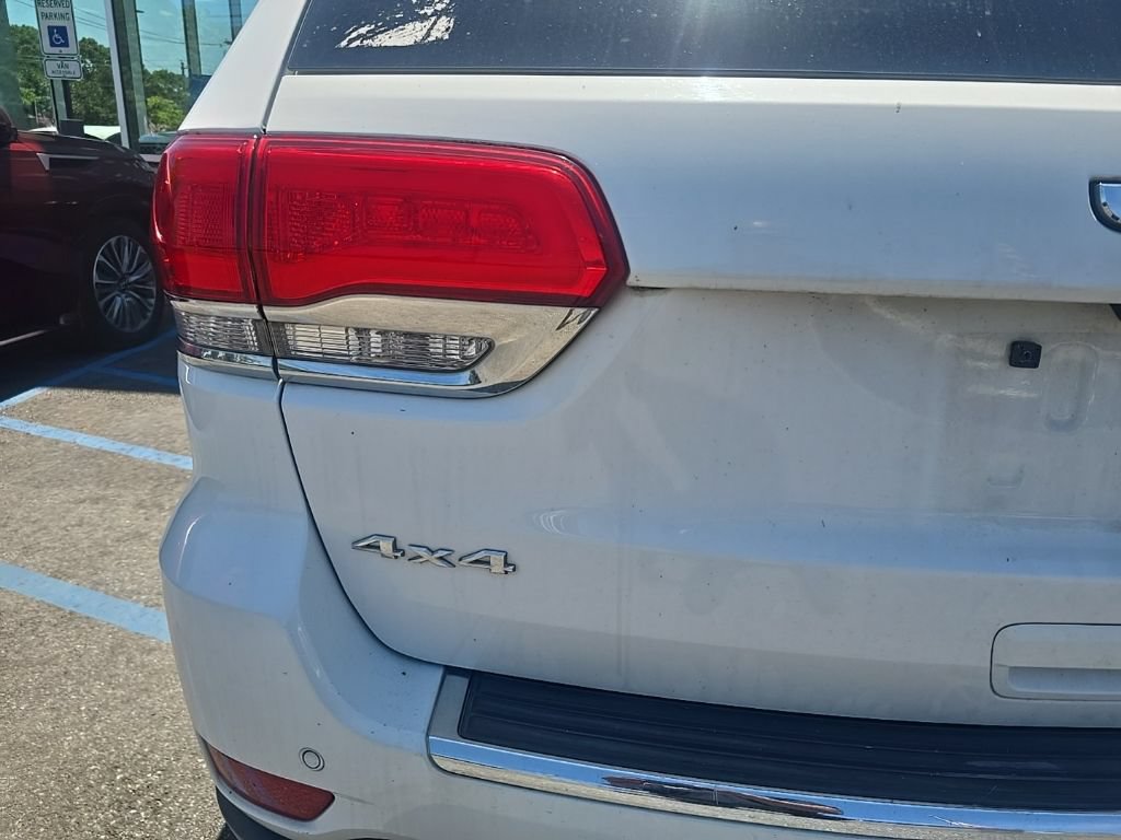 Used 2019 Jeep Grand Cherokee Limited w/ Luxury Group II AWD/4WD image 21