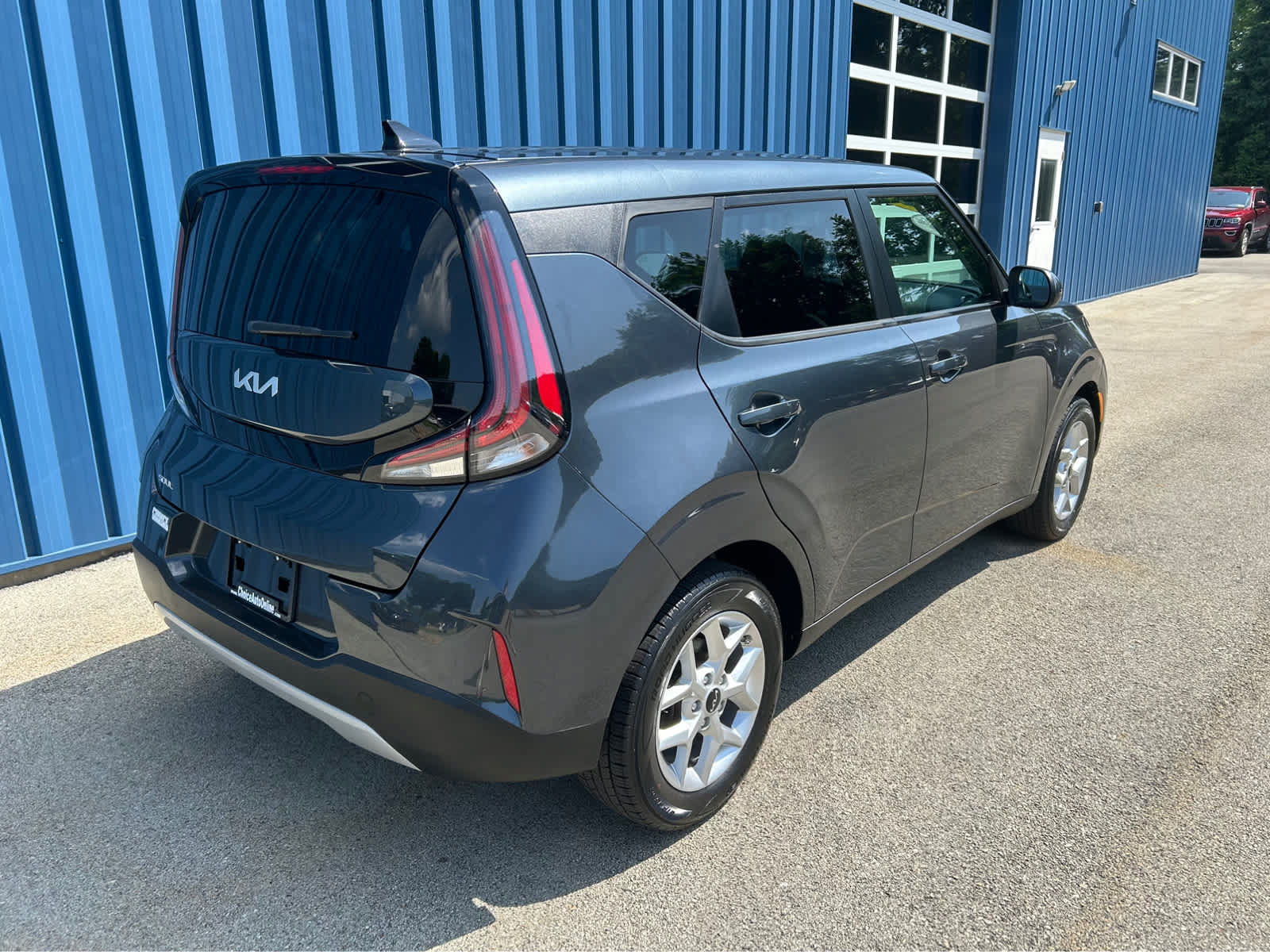 Used 2023 Kia Soul LX w/ LX Technology Package FWD image 4