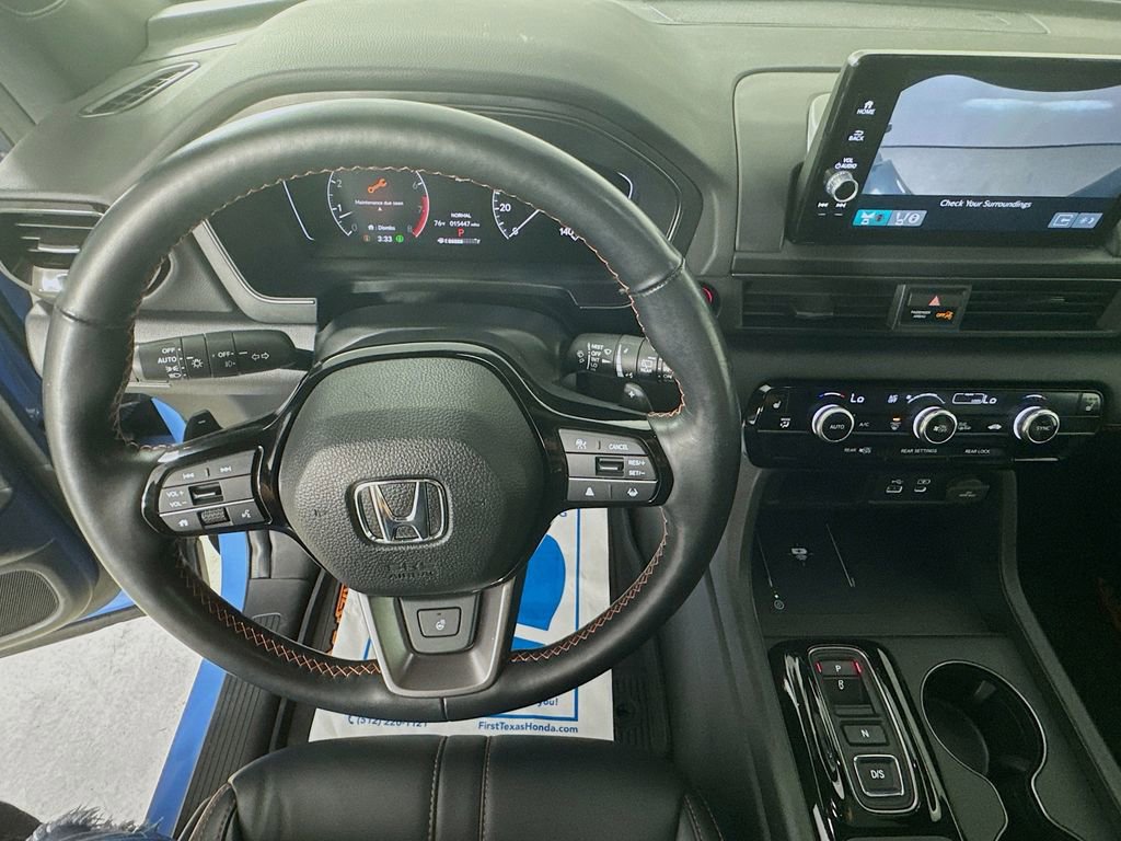 Used 2023 Honda Pilot TrailSport image 12