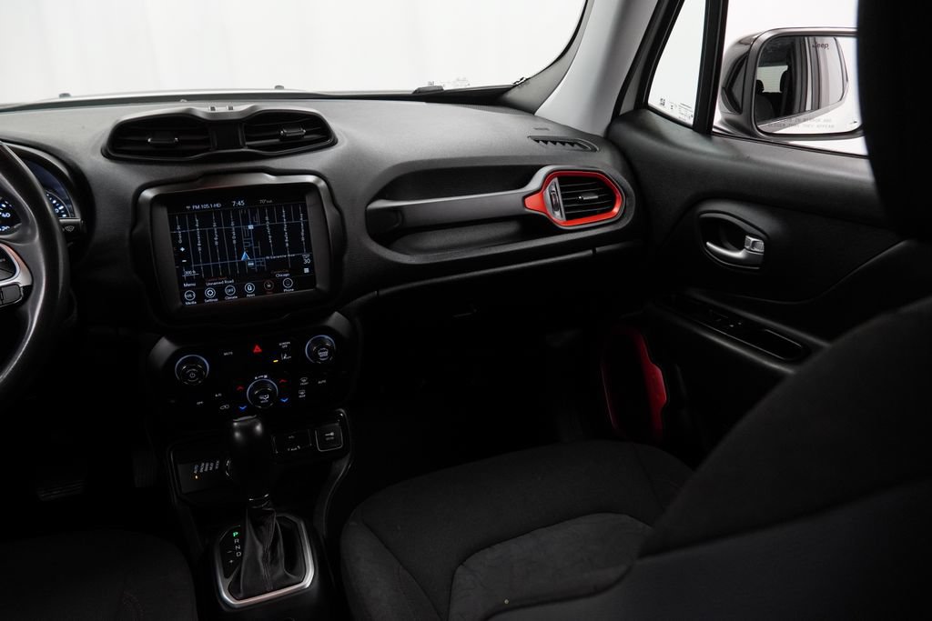 Certified 2023 Jeep Renegade Trailhawk AWD/4WD image 28