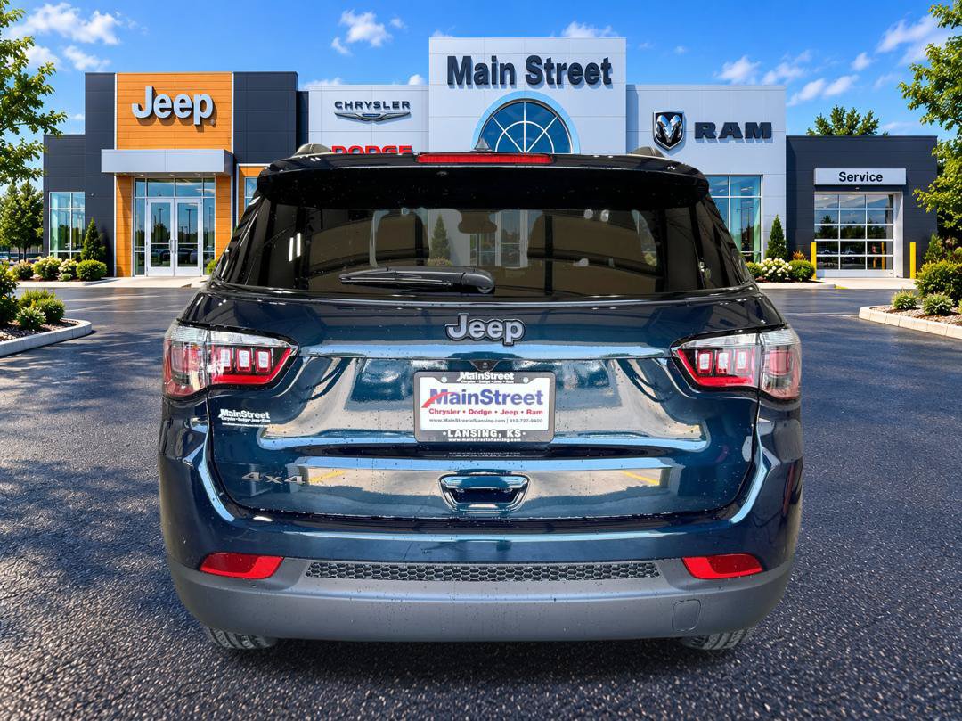 New 2026 Jeep Compass Latitude AWD/4WD image 4